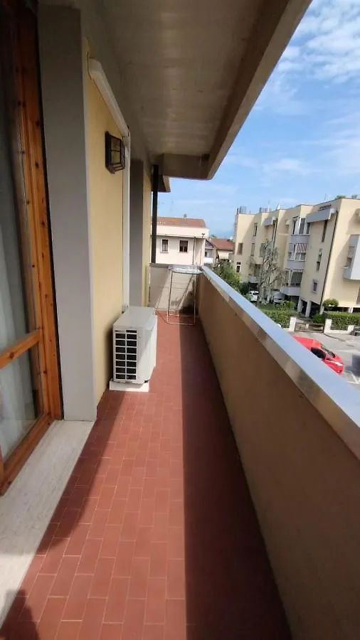 La Casa Dei Viaggiatori - Viareggio - Posto Auto Gratuito Apartment 0*,